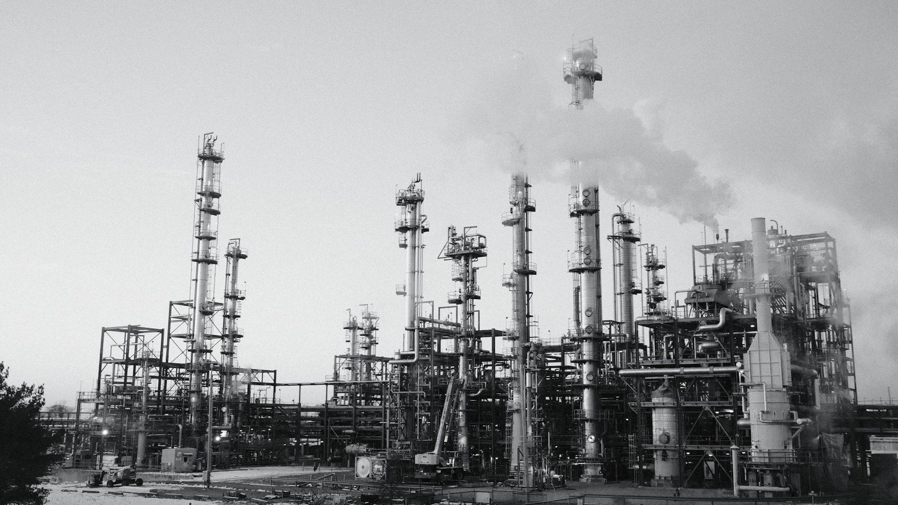 Refinery columns and stacks